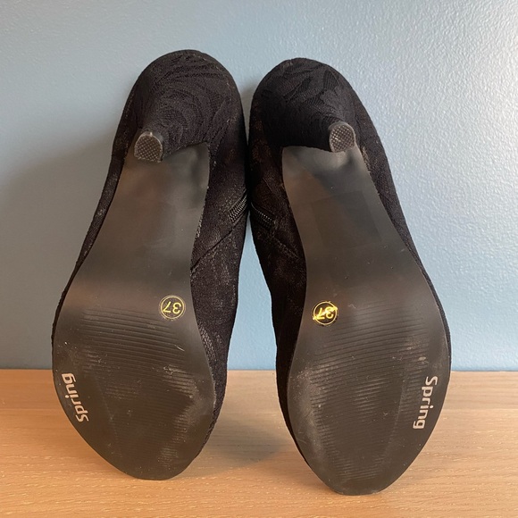 Black Floral Lace Boots - Picture 10 of 10